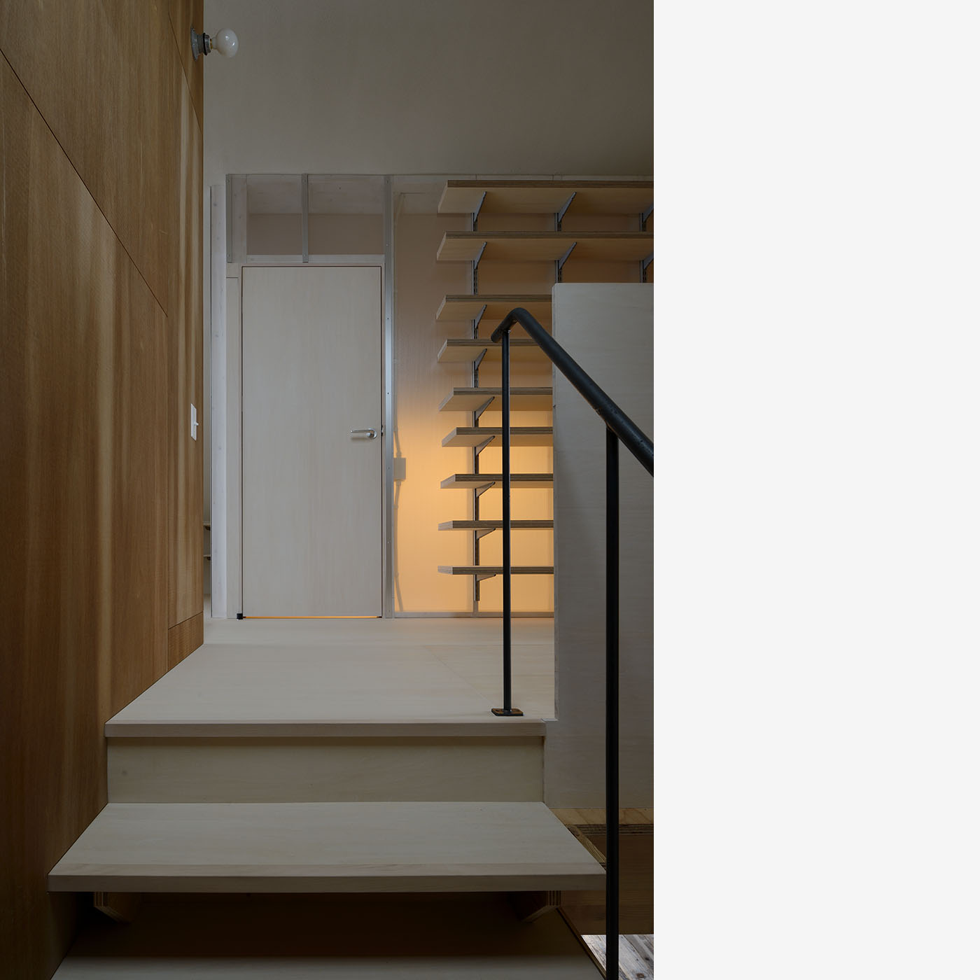 階(きざはし)の家 内観