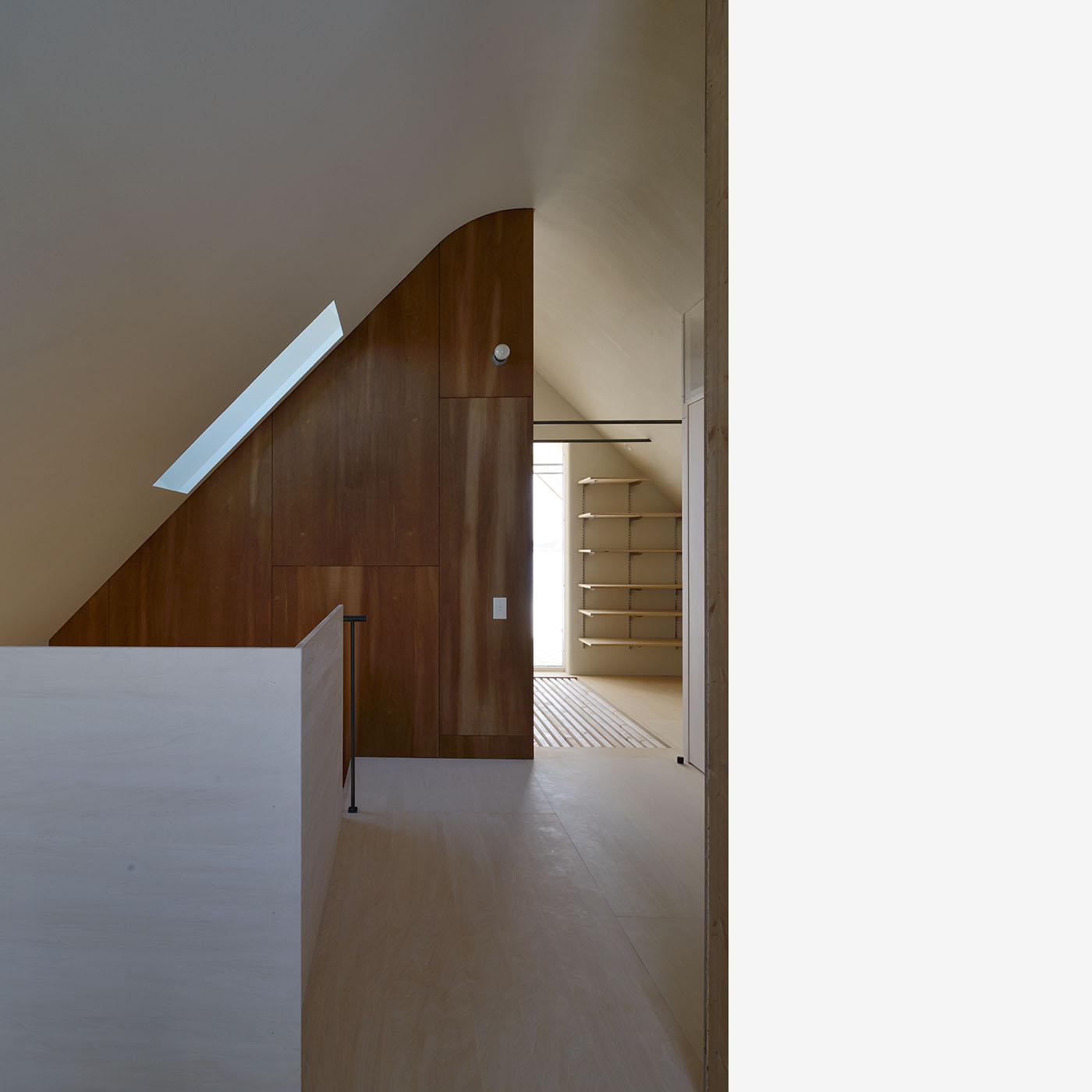 階(きざはし)の家 内観