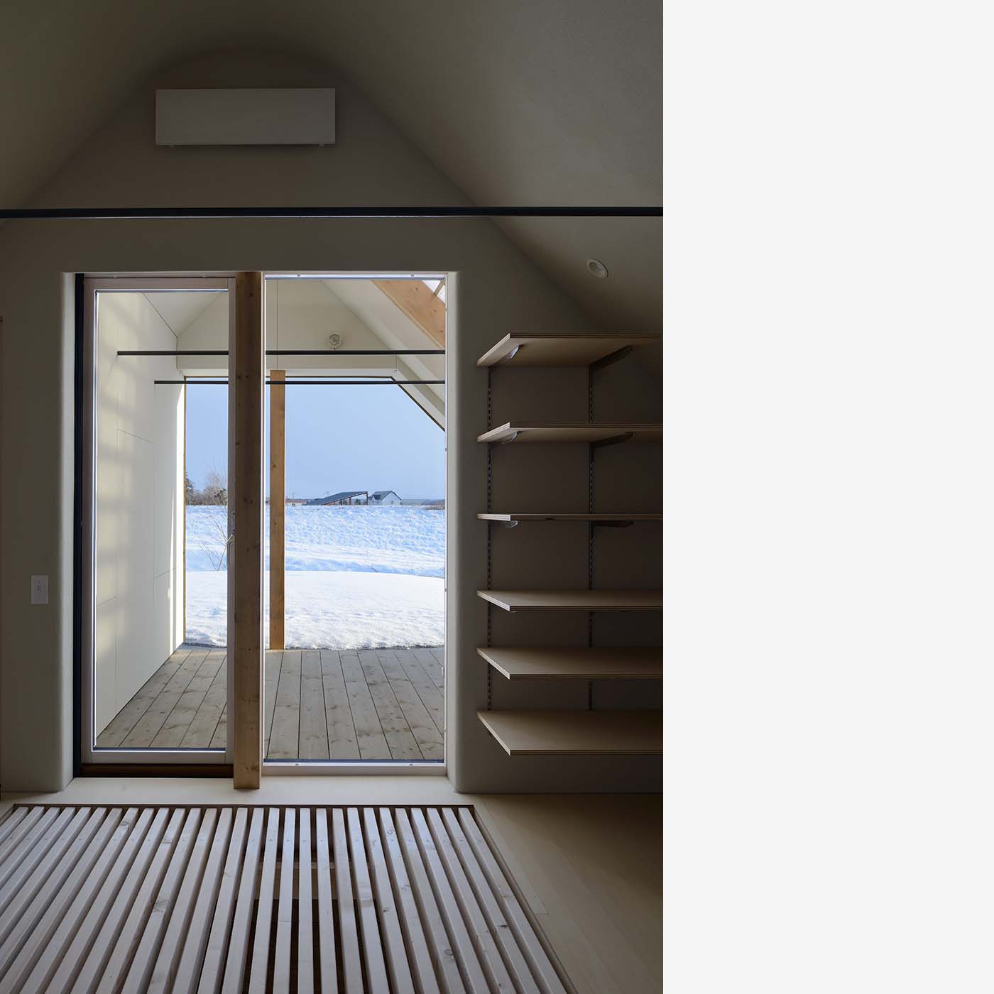 階(きざはし)の家 内観